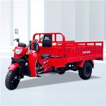 Triciclo de carga de tres motores